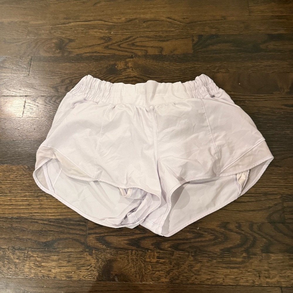Lululemon High Rise Hotty Hot Women's Lavender Shorts